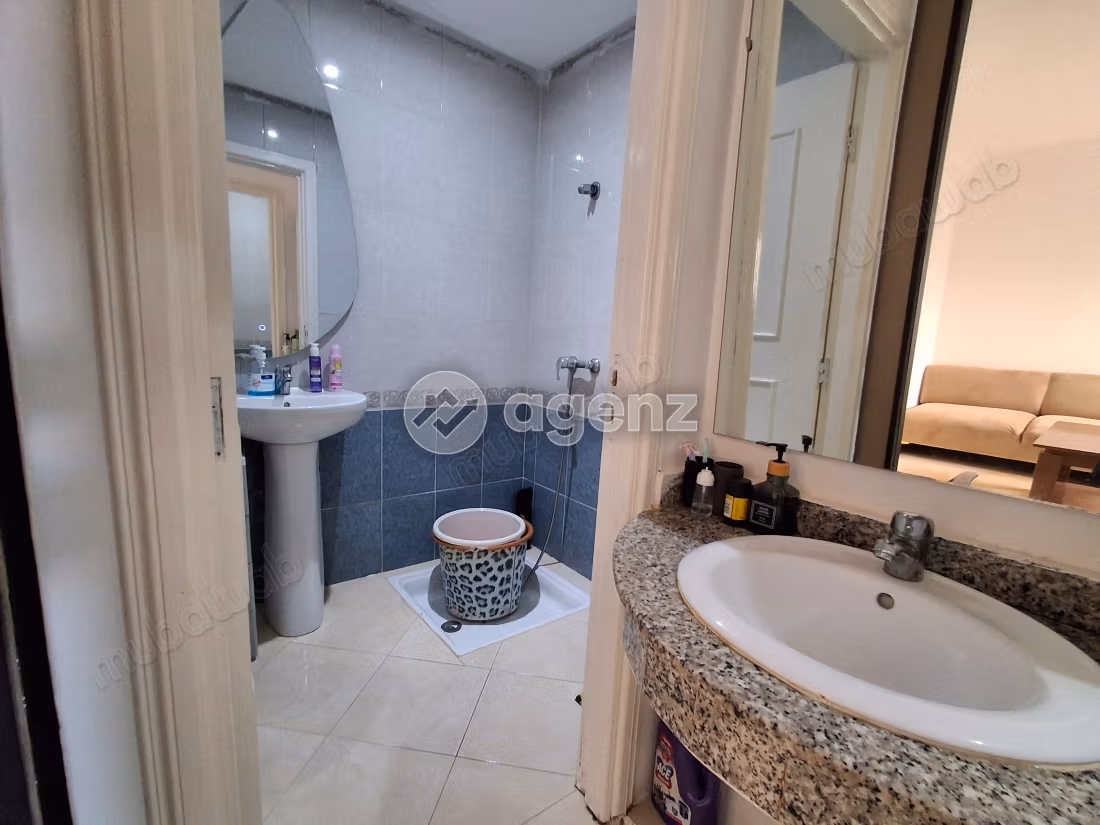 Appartement à vendre 111 m², 3 chambres 
Residence lamia 
Skhirate 
Témara