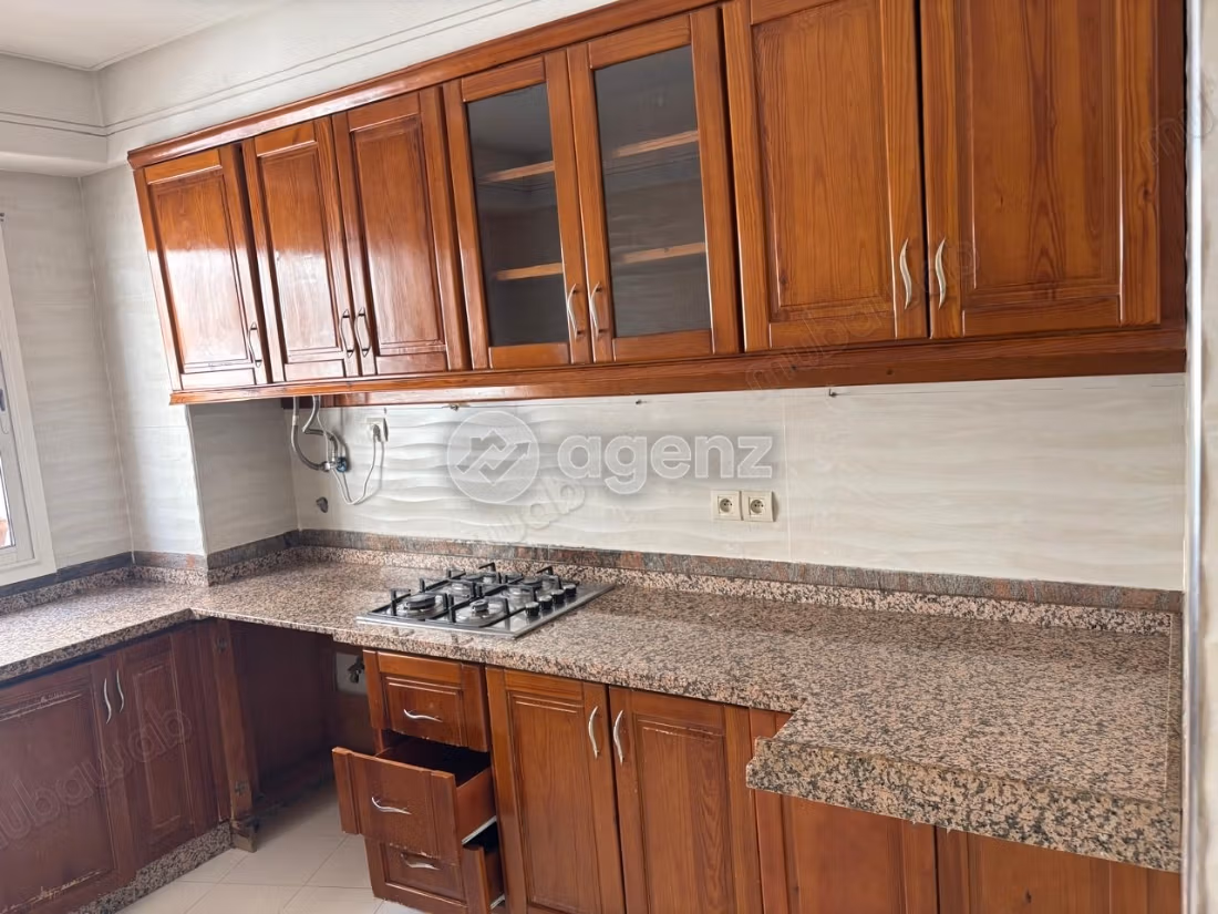 Apartamento en alquiler 165 m², 3 habitaciones Administrativa Tánger