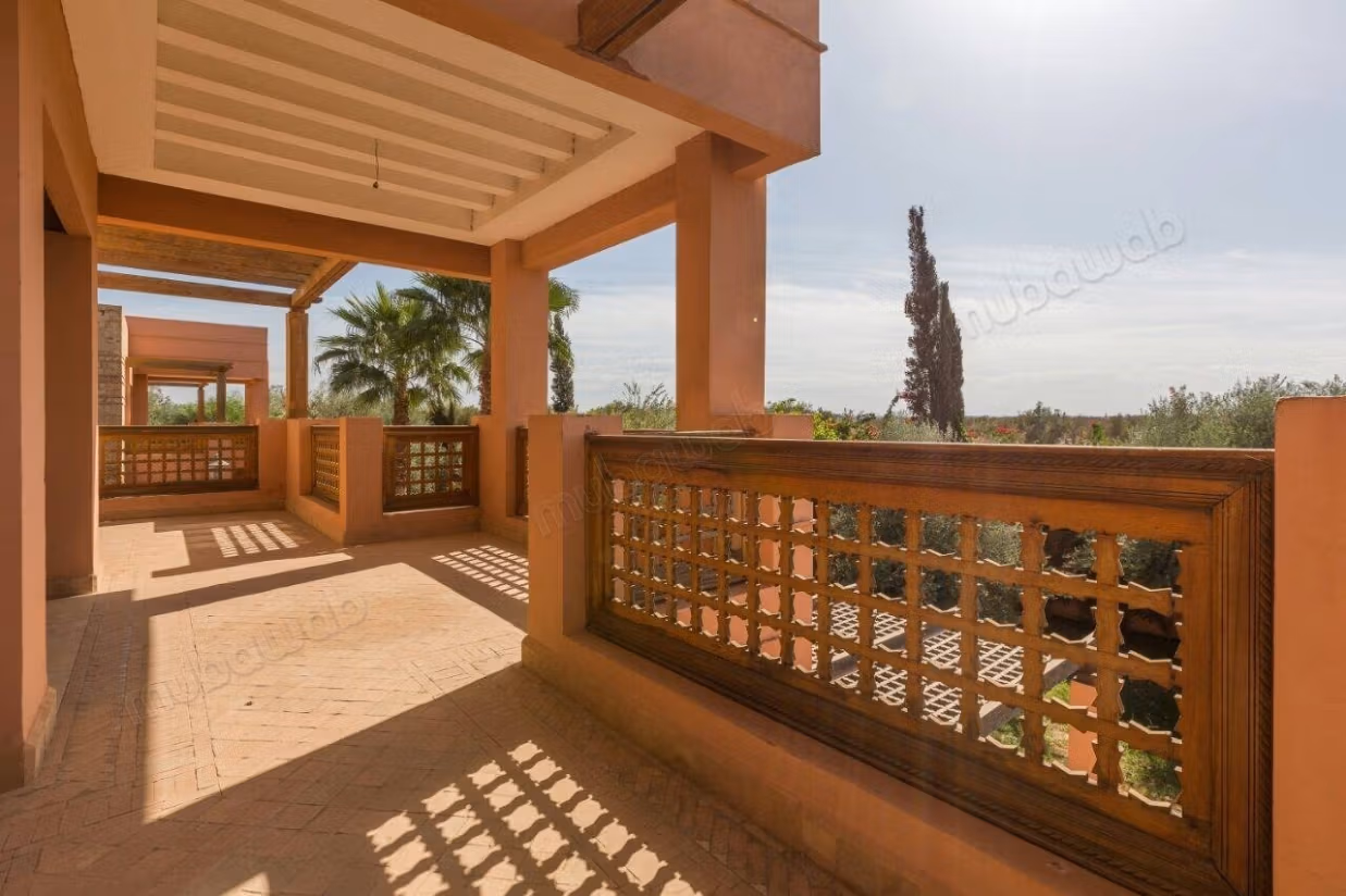 Duplex ou villa pavillonnaire jardin privatif