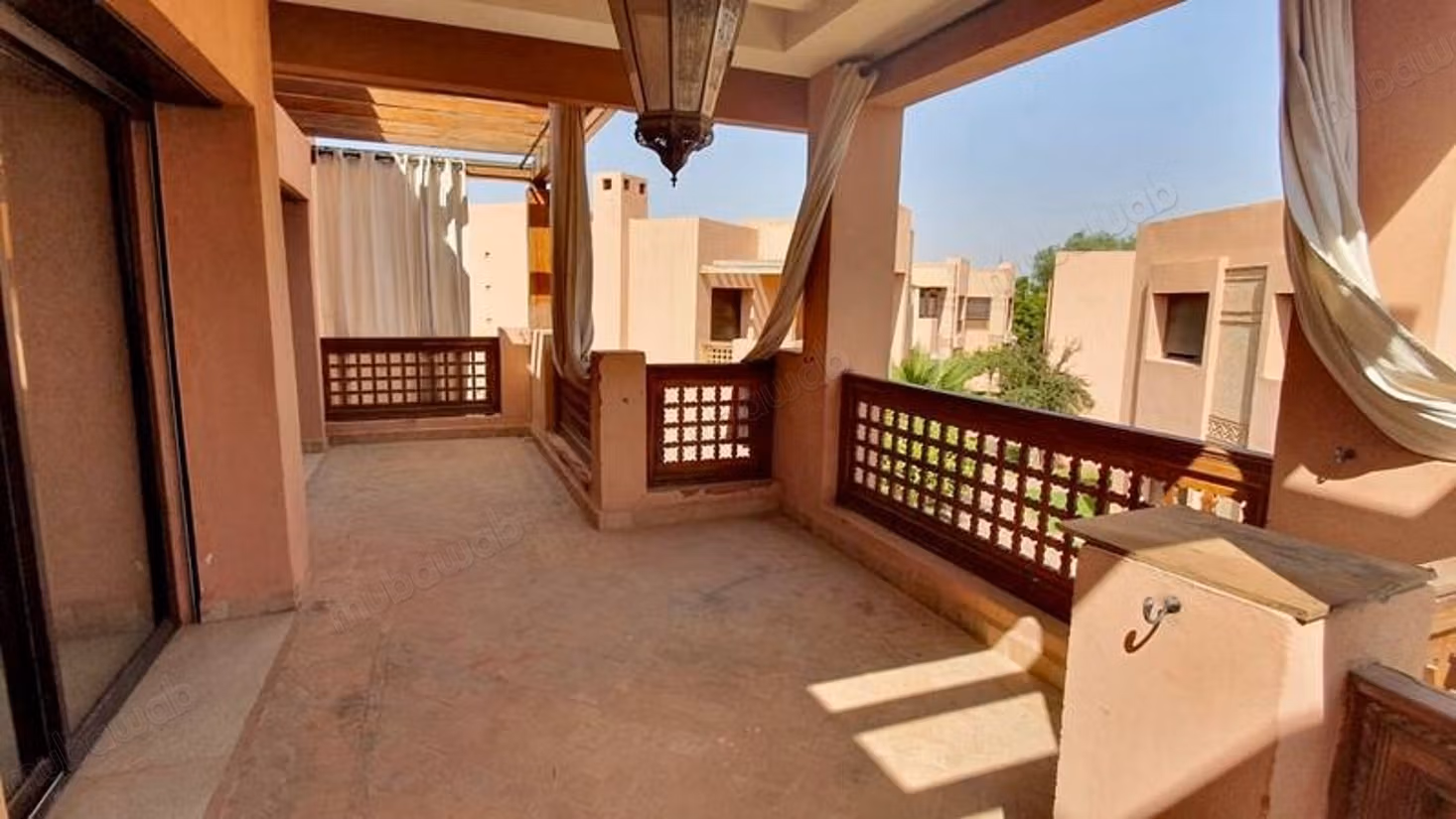 Duplex ou villa pavillonnaire jardin privatif