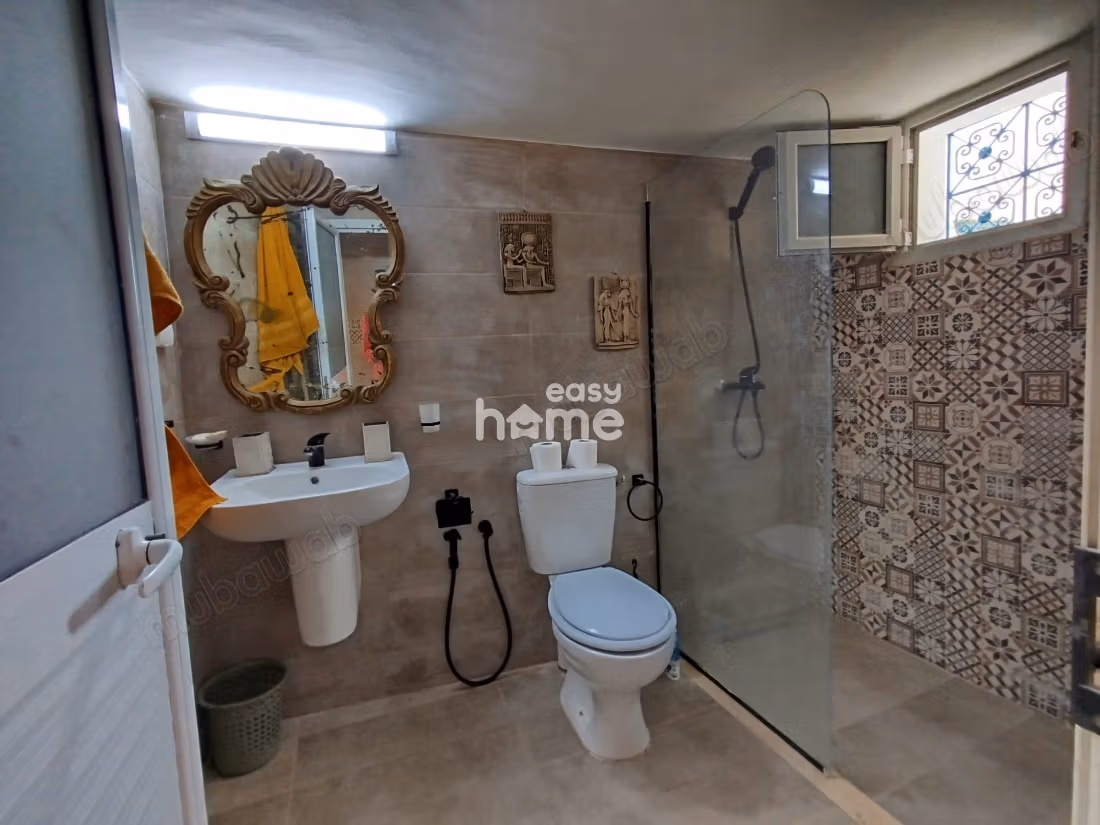 Independent Ground Floor of House S3