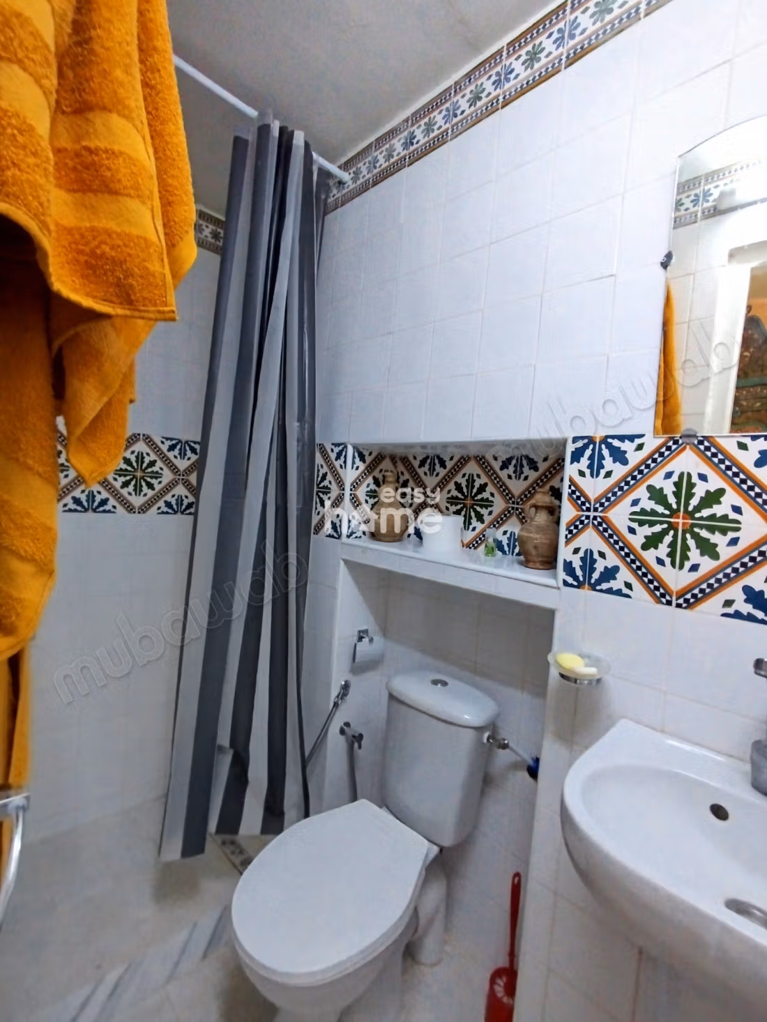 Independent Ground Floor of House S3