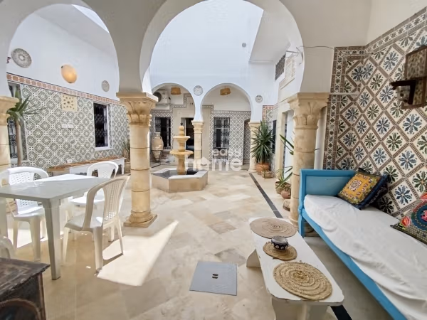 Independent Ground Floor of House S3