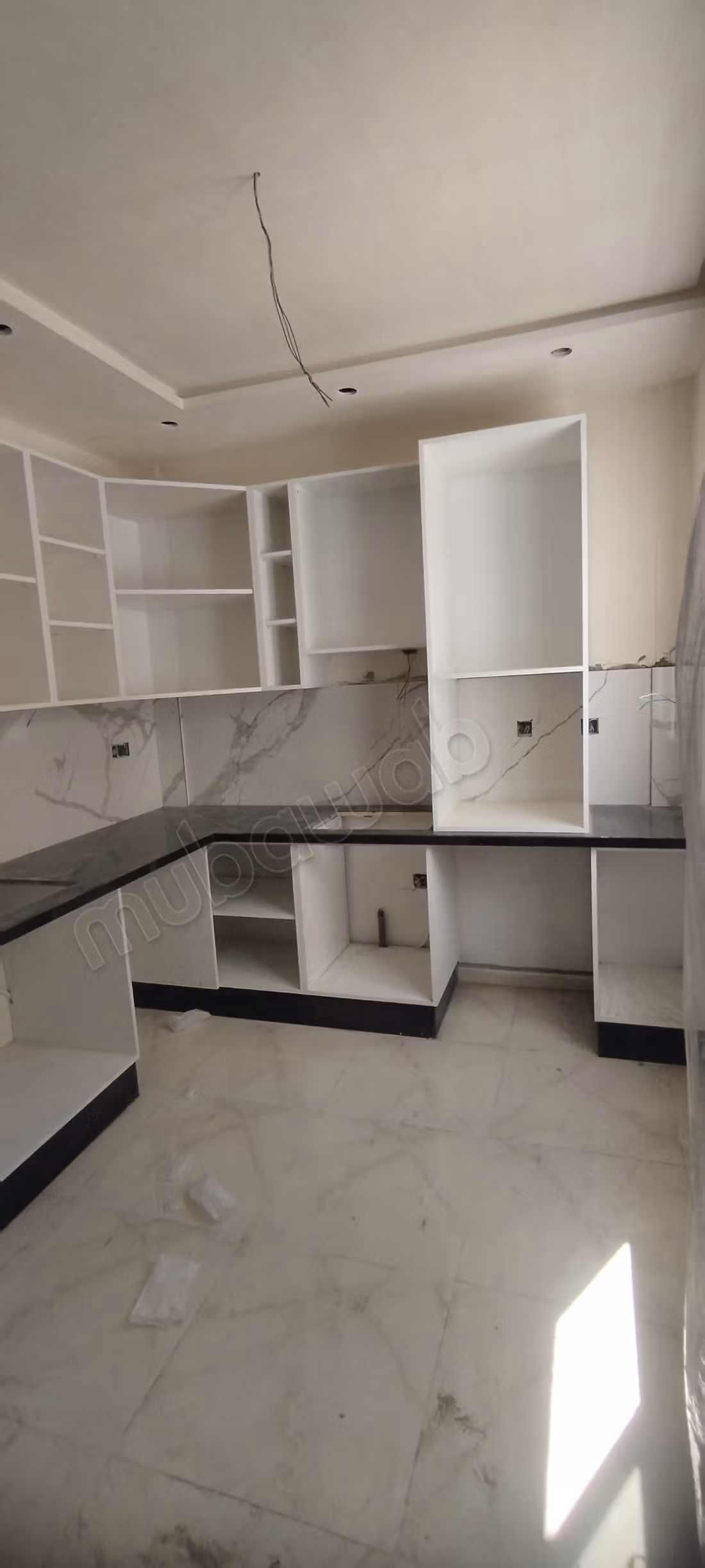Bel appartement à vendre au Maghreb. 3 belles chambres. Four