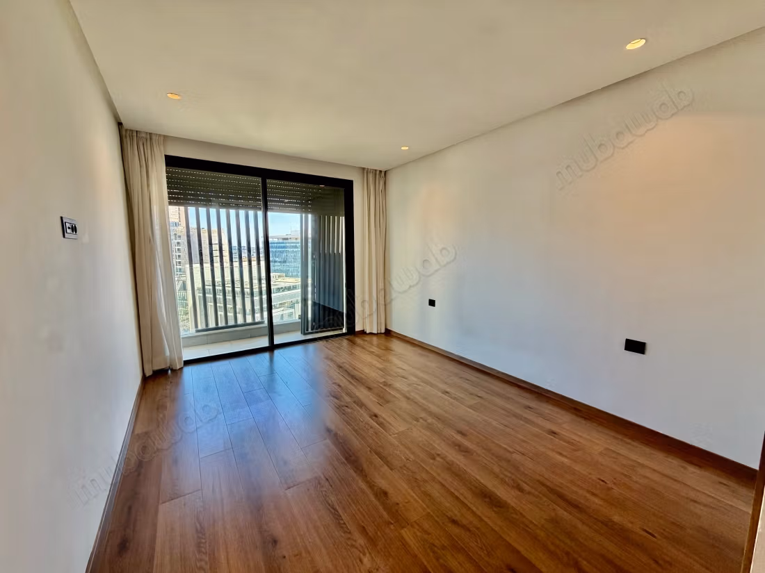 Twee kamer leeg appartement te huur in Aeria park