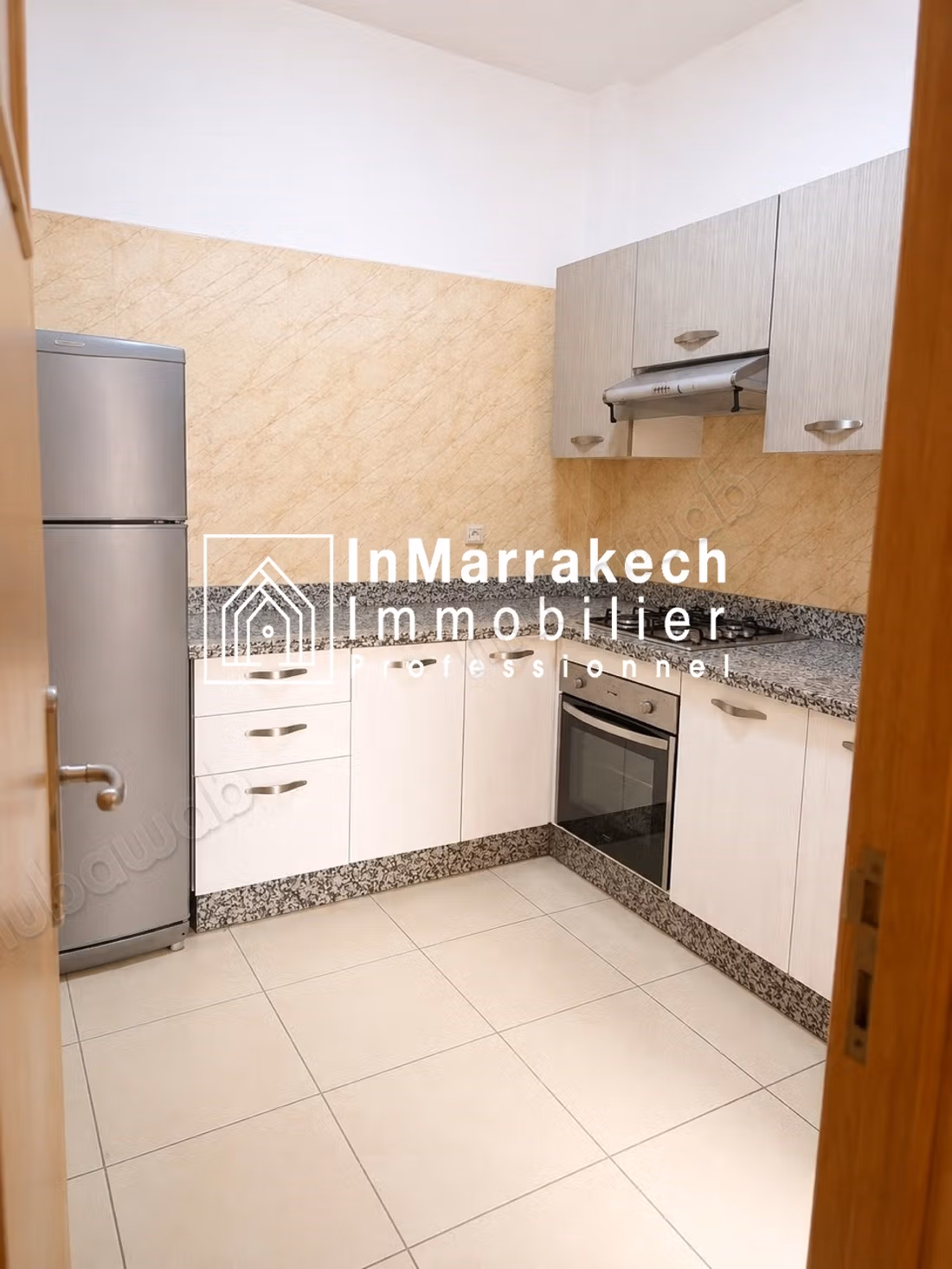 Appartement 3 CH Meublé En Location à Ain Mazouar