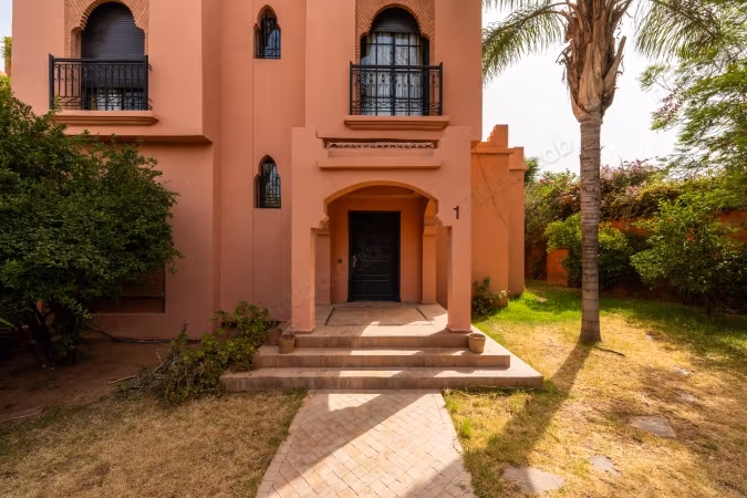 Villa 4 Bedrooms. Private Pool - Garden City