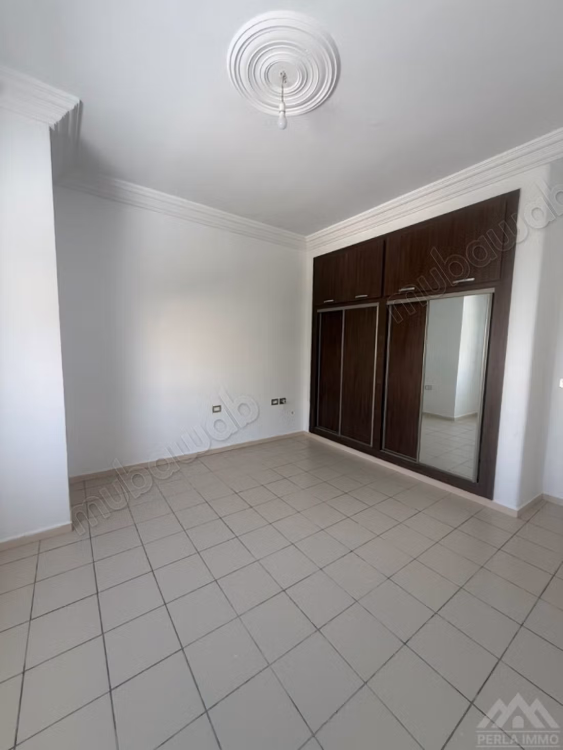 À vendre une villa à Riadh Andalous