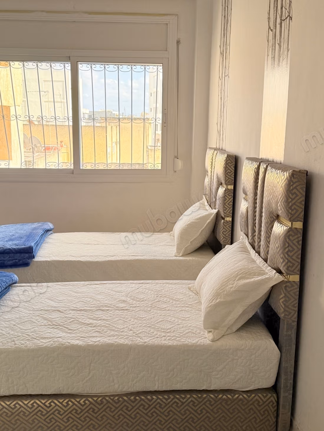 Appartement à louer à Nouvelle Ville. 
3 chambres agréables. 
Cuisine bien équipée