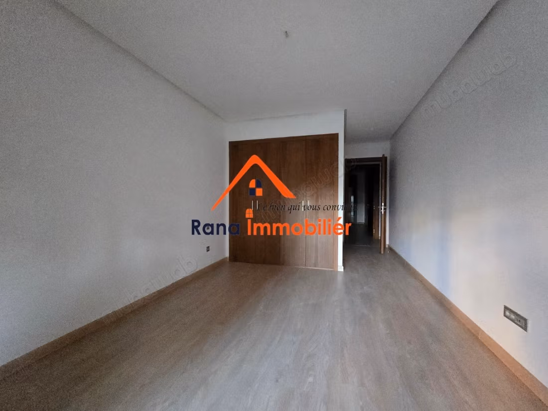 Appartement à louer sur Souissi 
Orangeraie