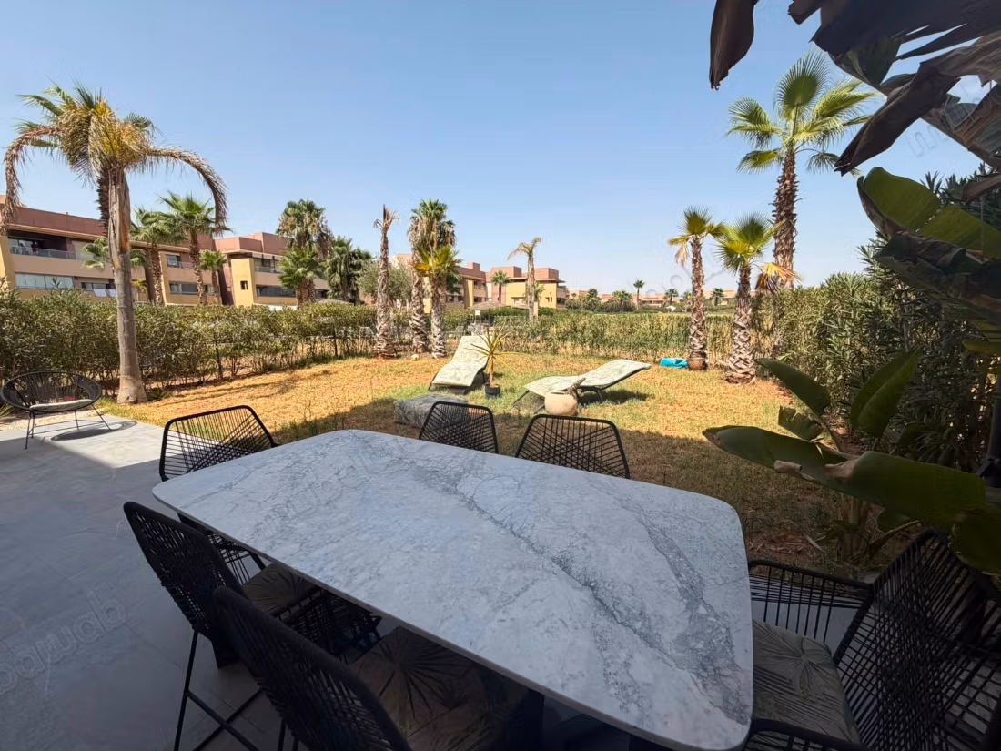 Magnifico appartamento a giardino con 3 camere da letto