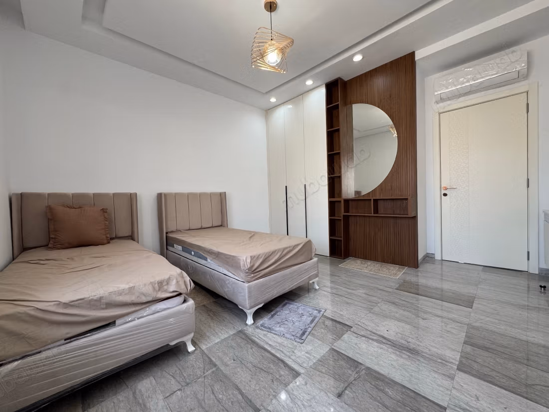 Appartement à l'achat à Hammamet Sud. 2 chambres agréables. Bien meublé