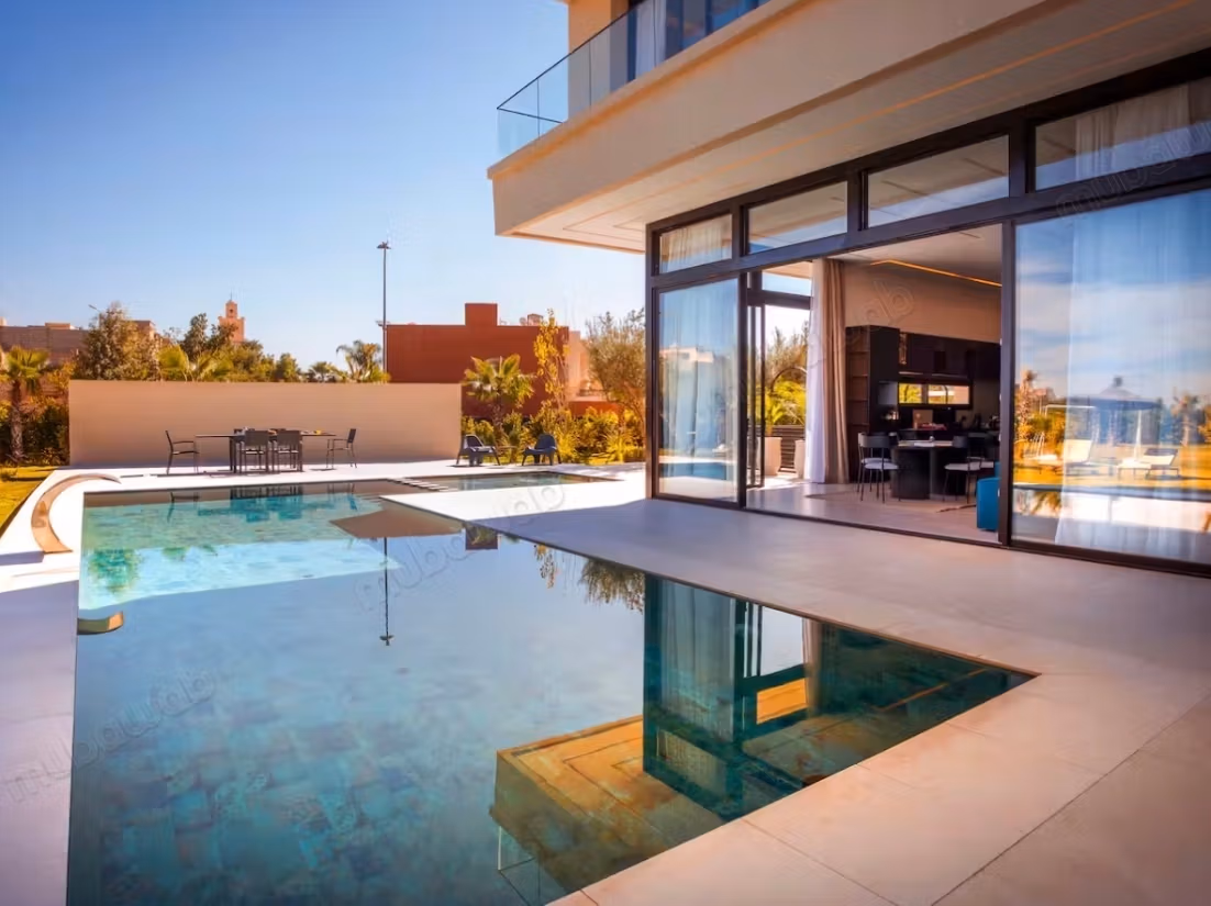 Magnifique villa construite sur 2500m2