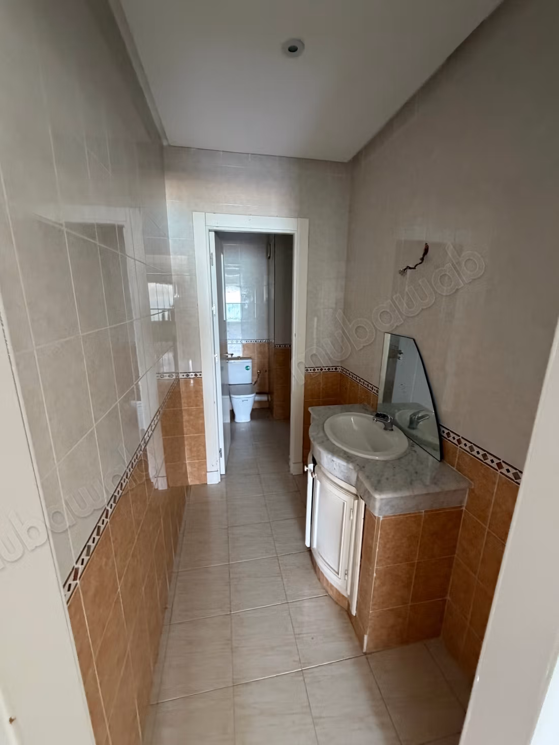 Apartamento en venta en el centro Iris de Tánger. Superficie total 155 m². Puerta blindada y vista al mar
