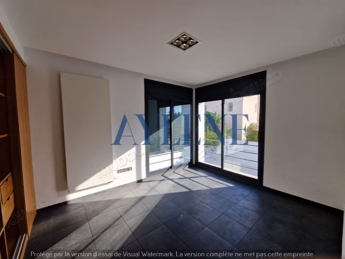 Villa Moderne s4 avec piscine à la marsa
