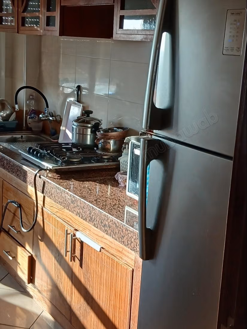 Vend appartement à Hoda. Superficie 83 m². Salon typique marocain, résidence sécurisée
