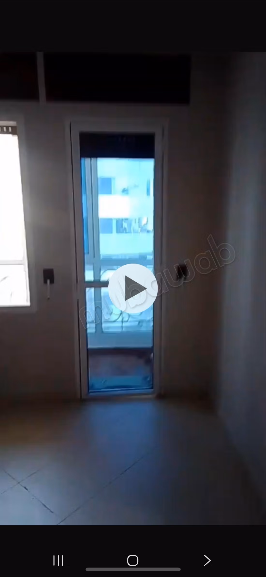 Bel appartement à louer à Castilla. Superficie totale de 120 m². Ascenseur et balcon
