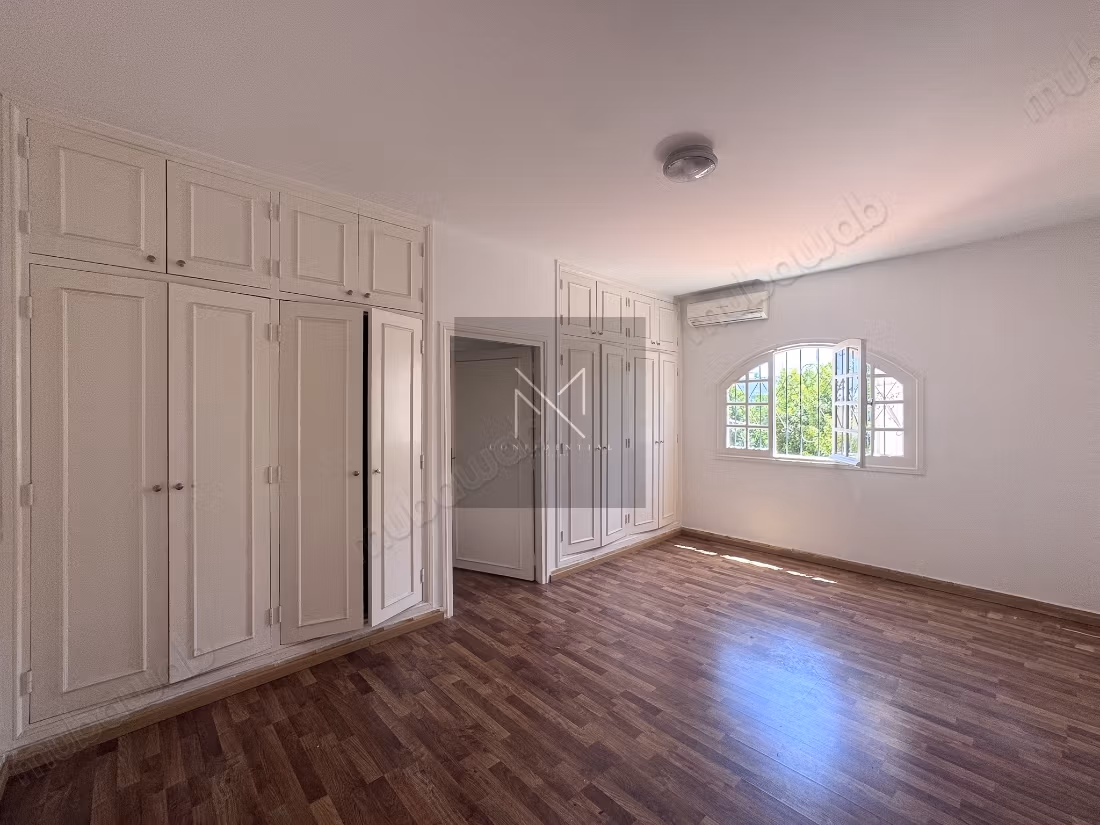 Charming Villa for Rent in Val D'anfa, Casablanca
