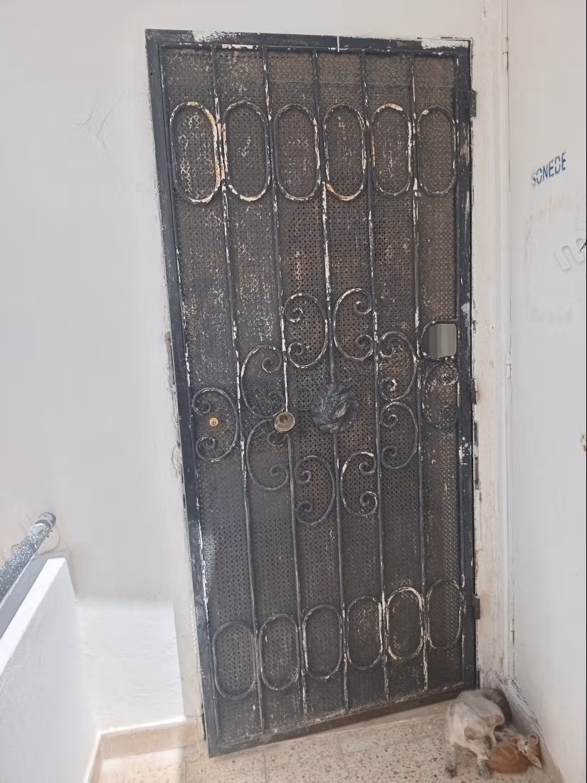 Apparemment a vendre à sidi hsaine