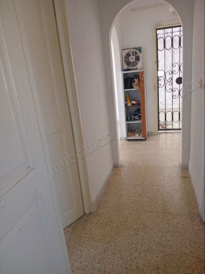 Apparemment a vendre à sidi hsaine