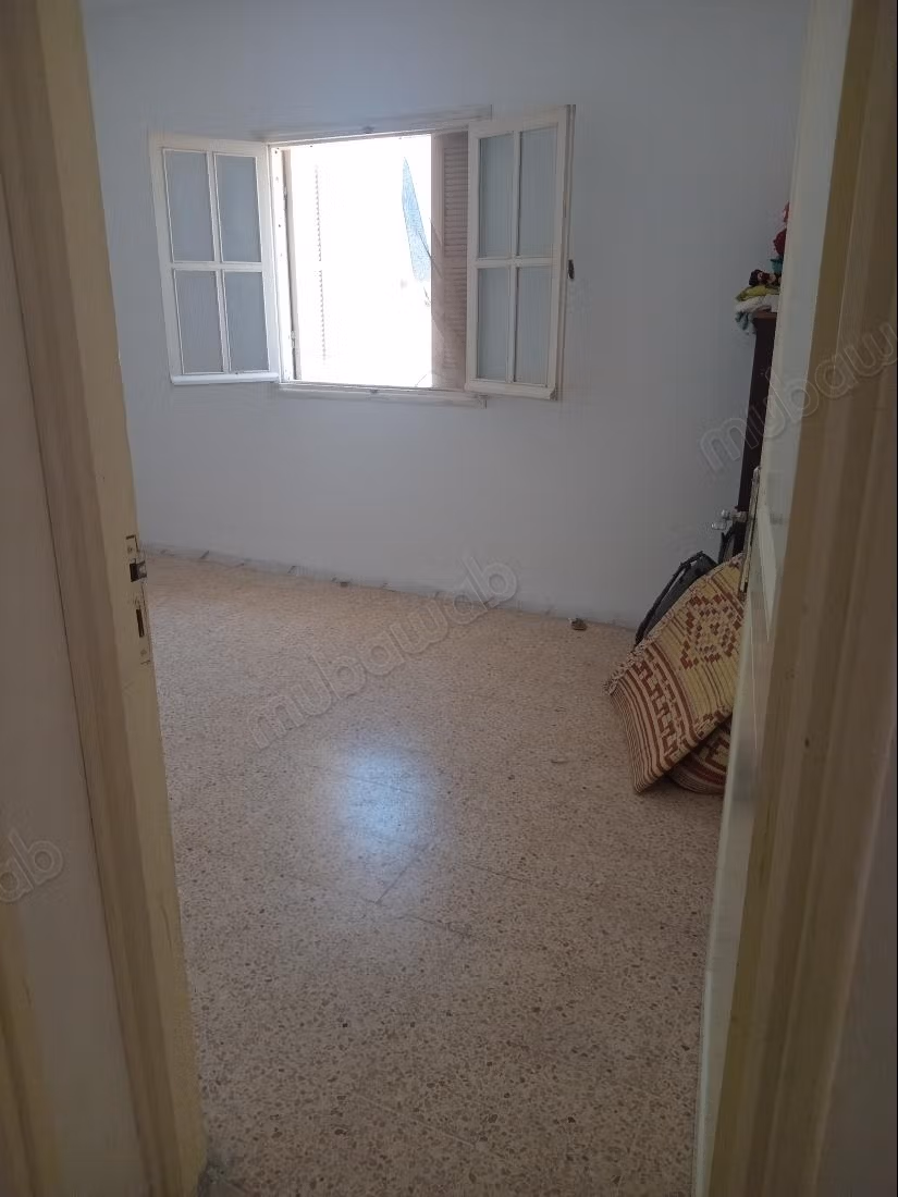 Apparemment a vendre à sidi hsaine