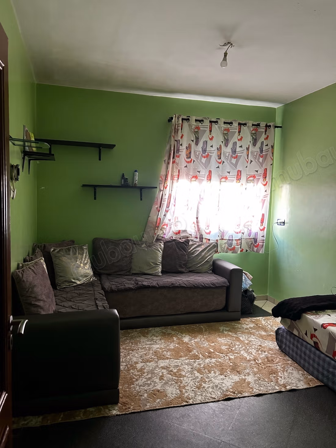 Superbe appartement à louer à Hay Houda. 3 grandes pièces. Meublé