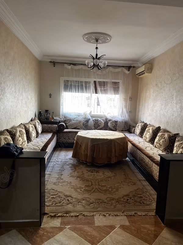 Superbe appartement à louer à Hay Houda. 3 grandes pièces. Meublé