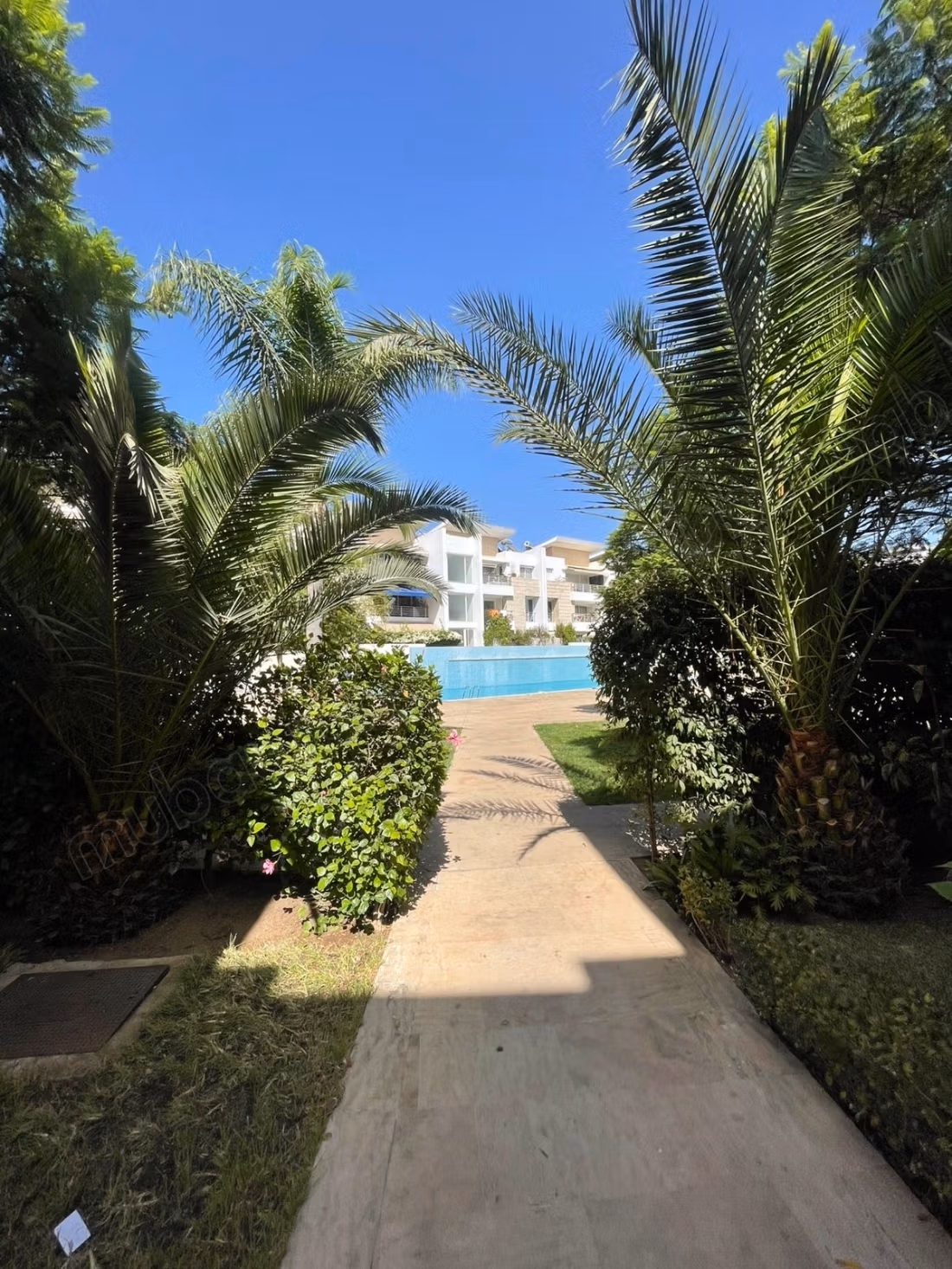 À louer, duplex meublé – bouskoura ville verte