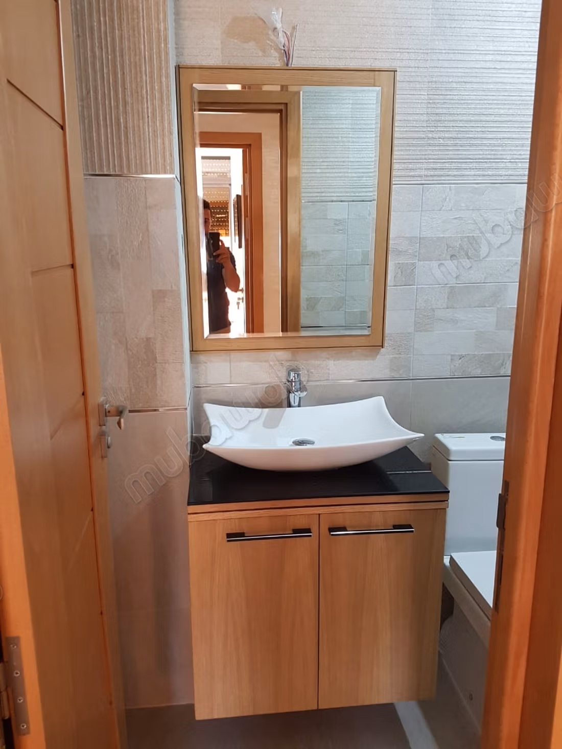 Alquiler de un apartamento en el barrio de Dchira Nuevo. 3 habitaciones cómodas. Amueblado