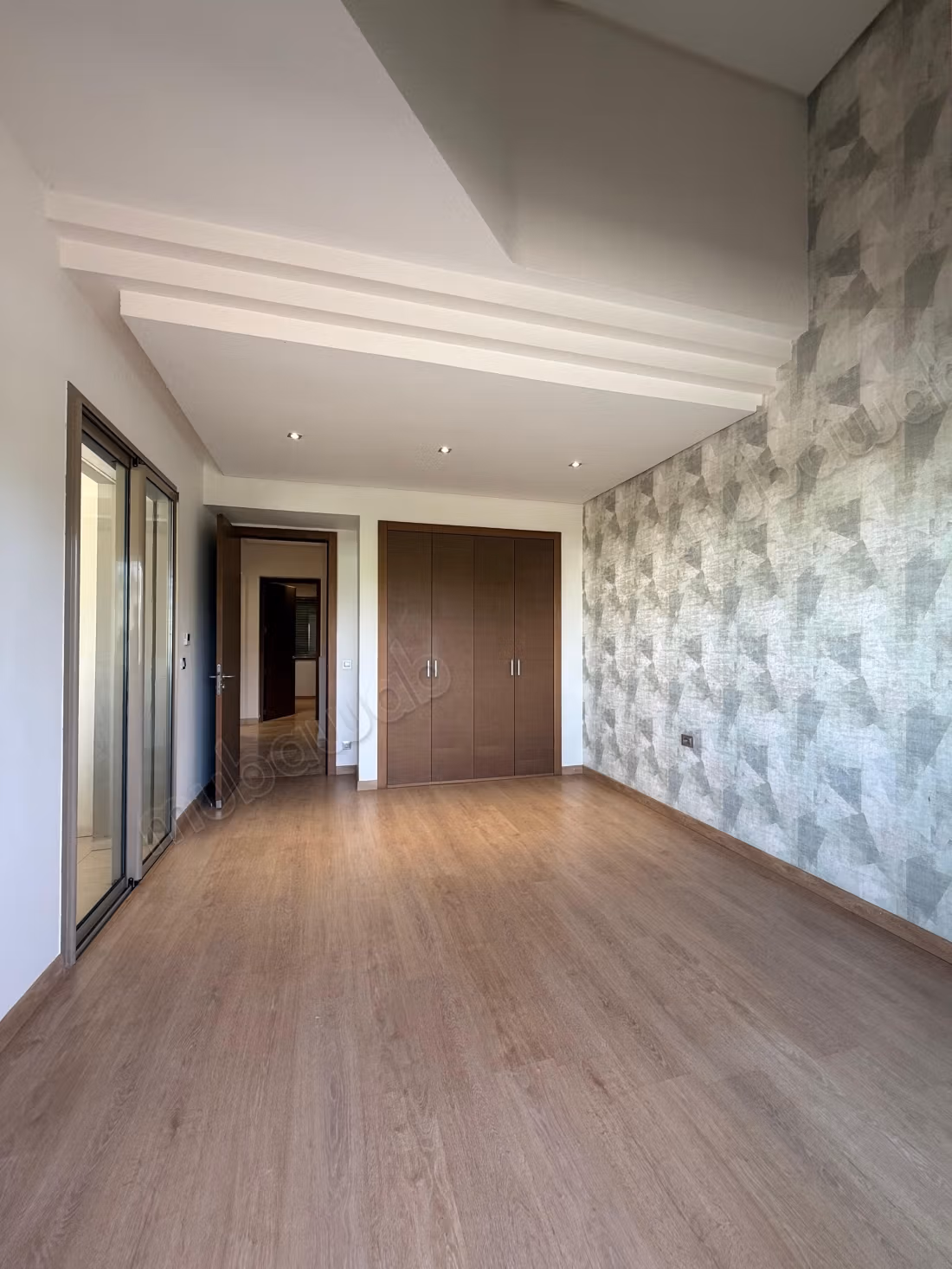 Villa vide moderne superbe à louer à la villa verte 
bouskoura