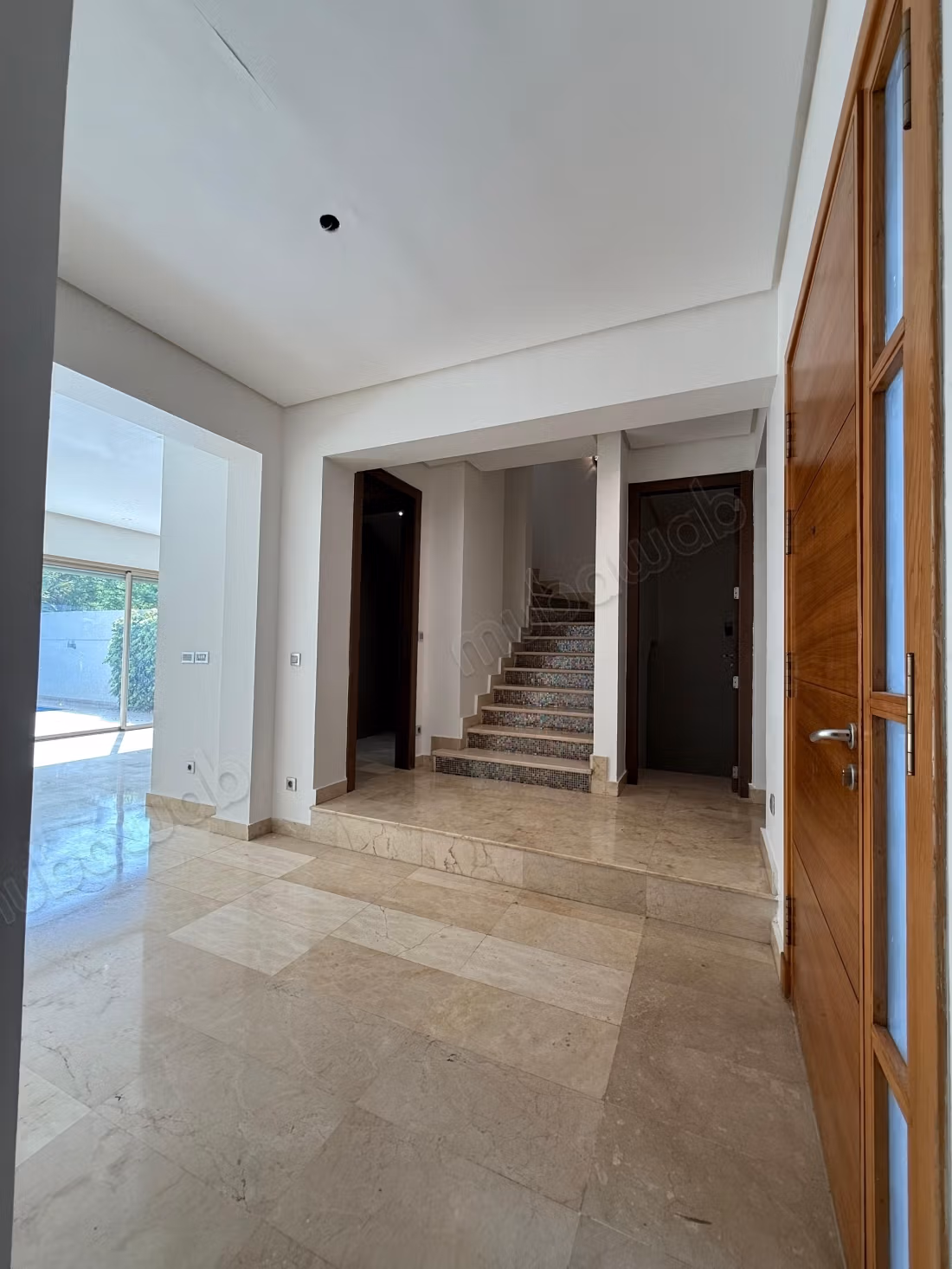 Villa vide moderne superbe à louer à la villa verte 
bouskoura