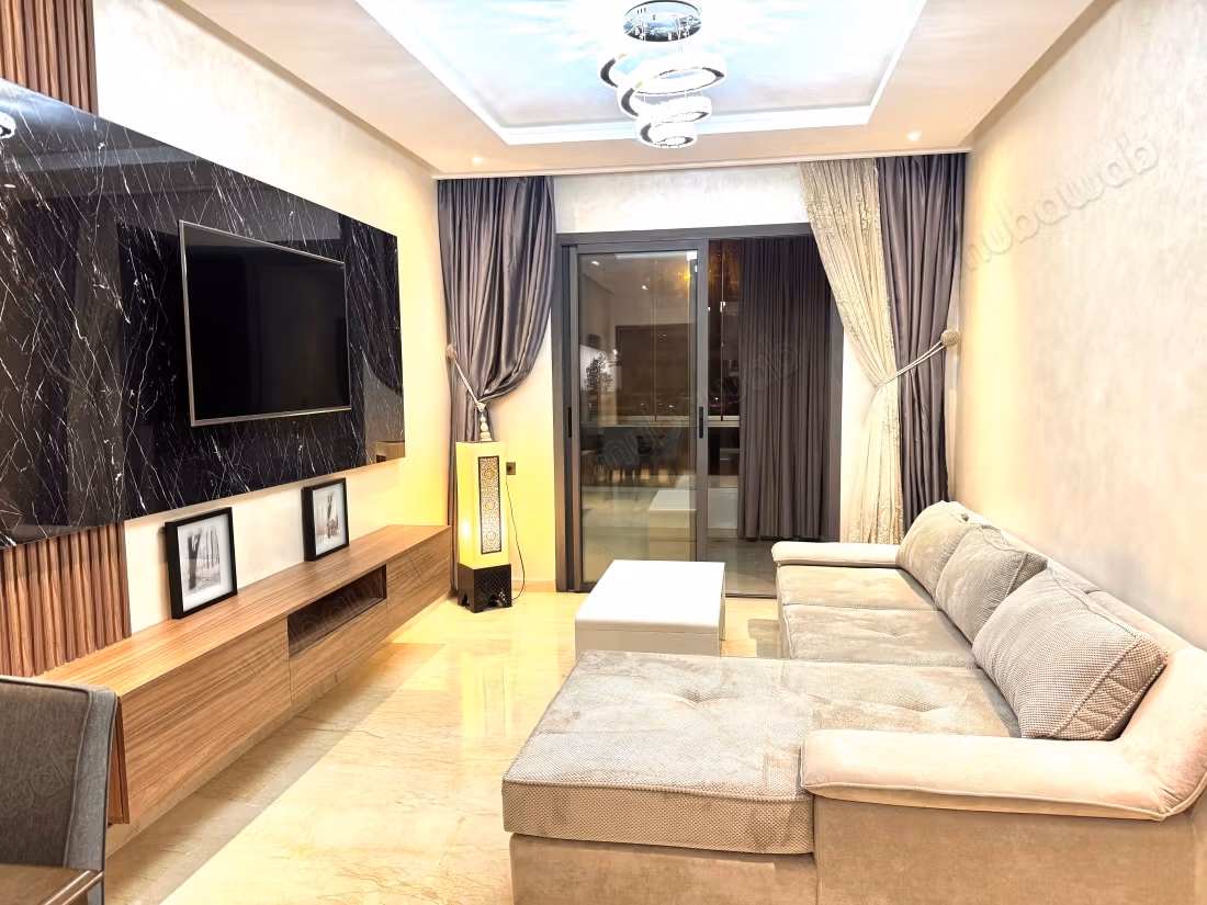 Très bel appartement en location à Founti. 3 pièces. Meublé