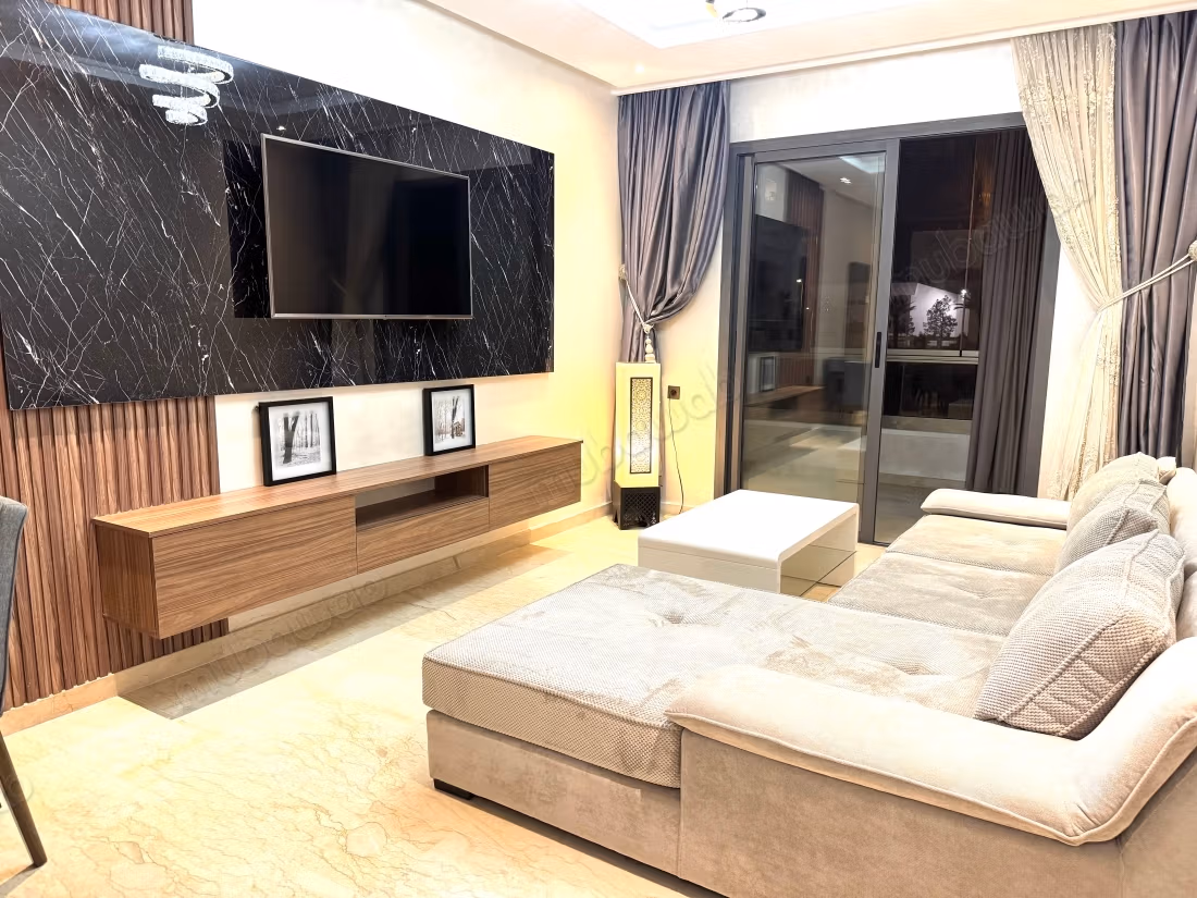 Très bel appartement en location à Founti. 3 pièces. Meublé
