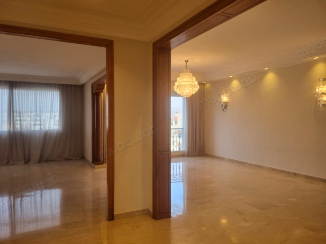 Appartement vide 2 suites – 170 m², ghandi
