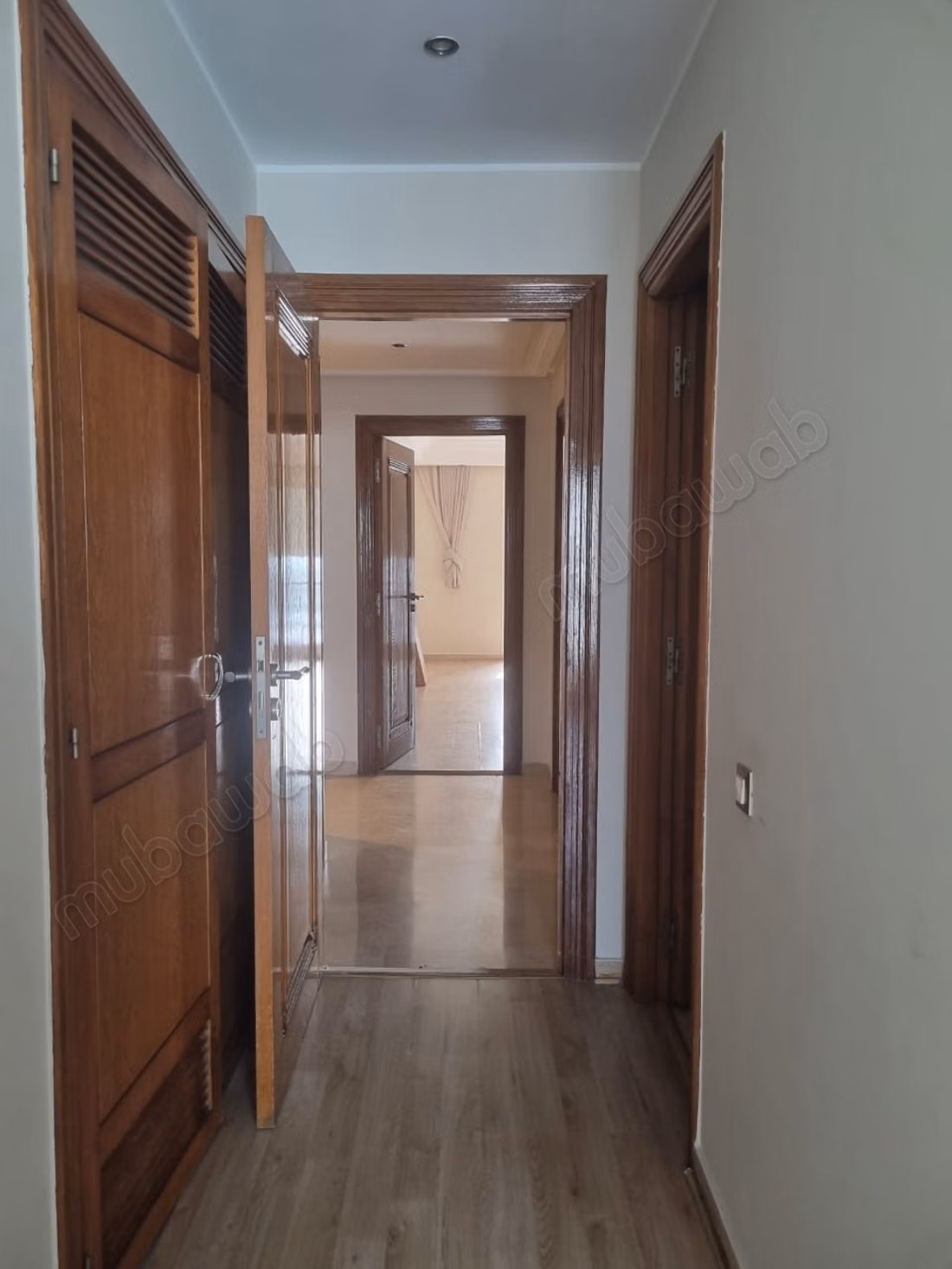 Appartement vide 2 suites – 170 m², ghandi