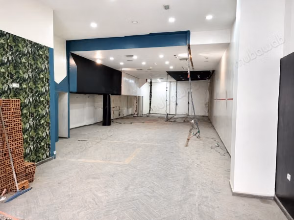 Local commercial, 148 m², les princesses