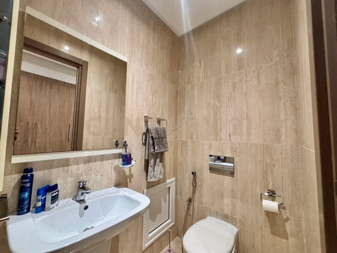 À vendre appartement S3 AVEC JARDIN Chotrana 1