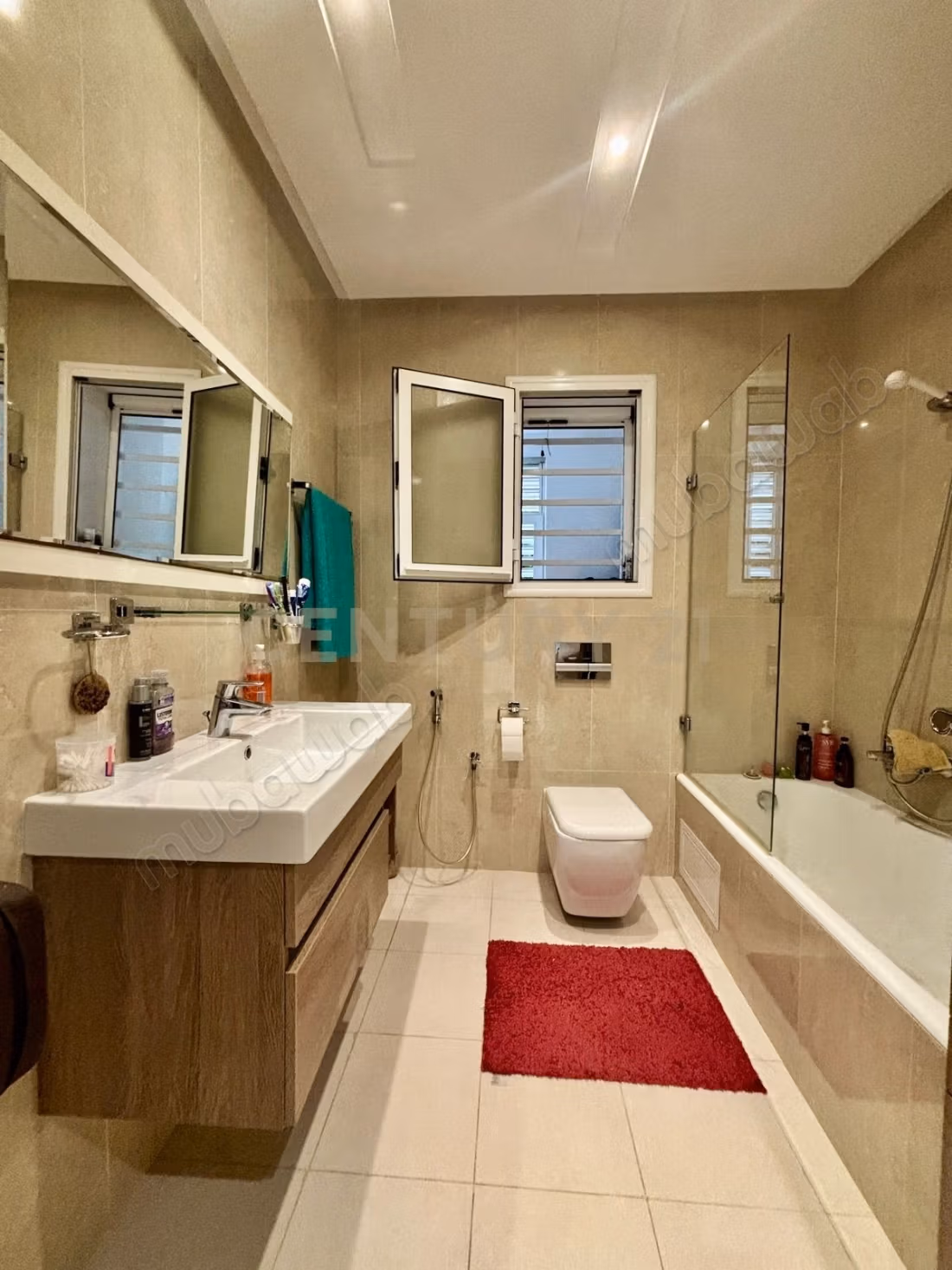 À vendre appartement S3 AVEC JARDIN Chotrana 1