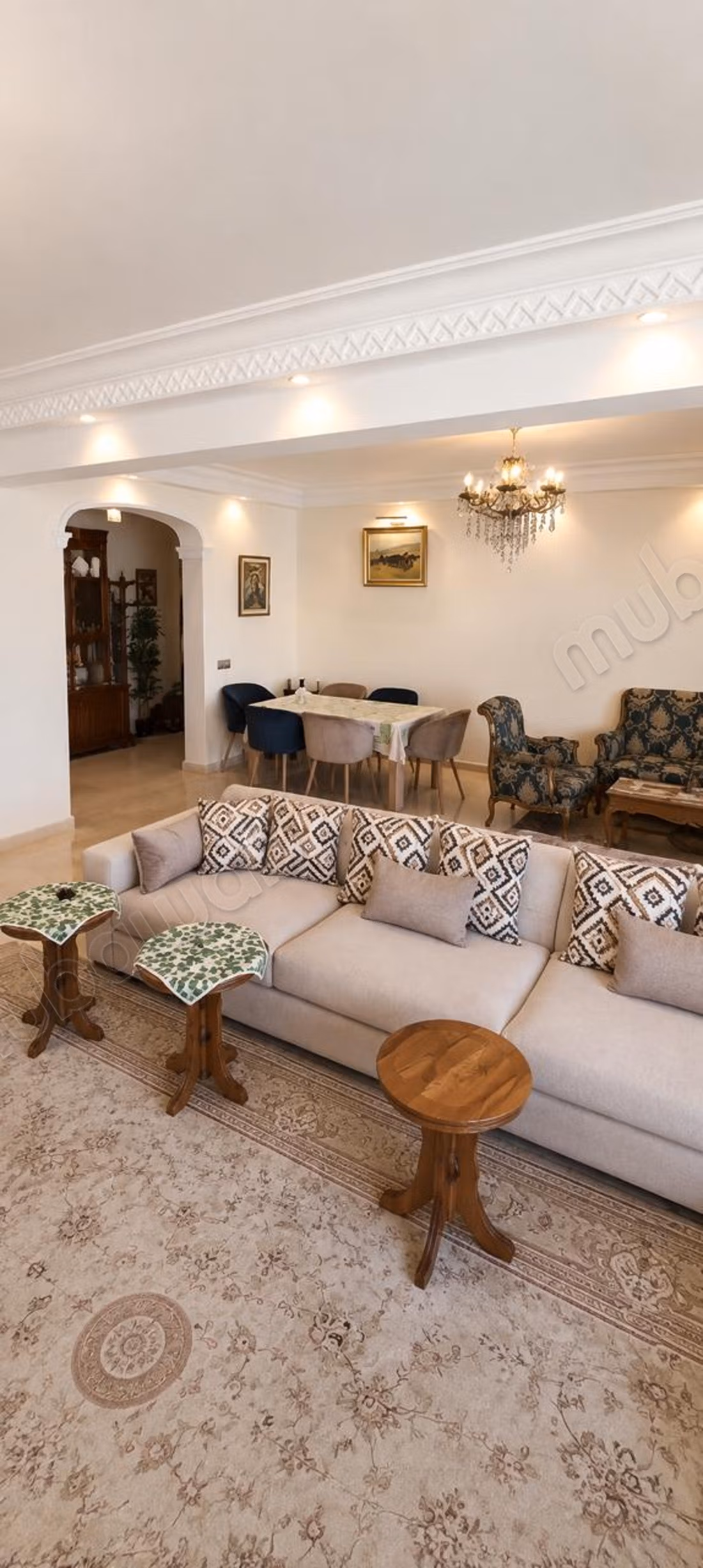 Bourgogne ouest – appartement de 220 m² à vendre