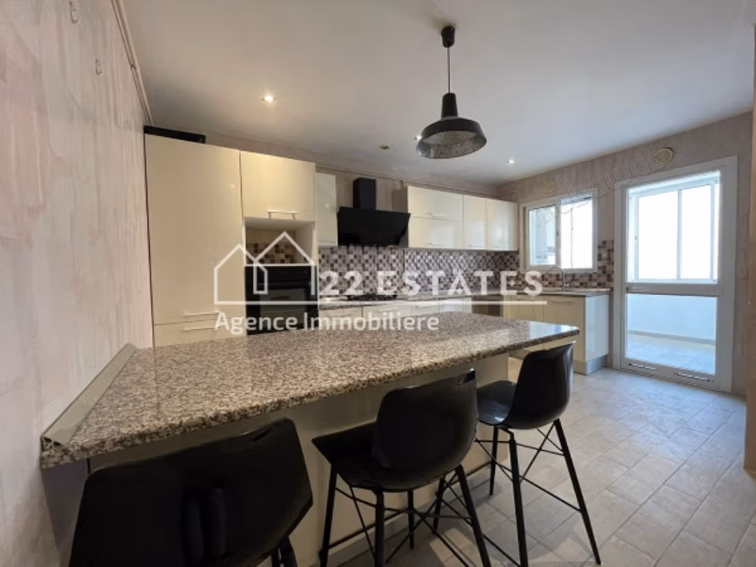 Appartement S3 à la Soukra