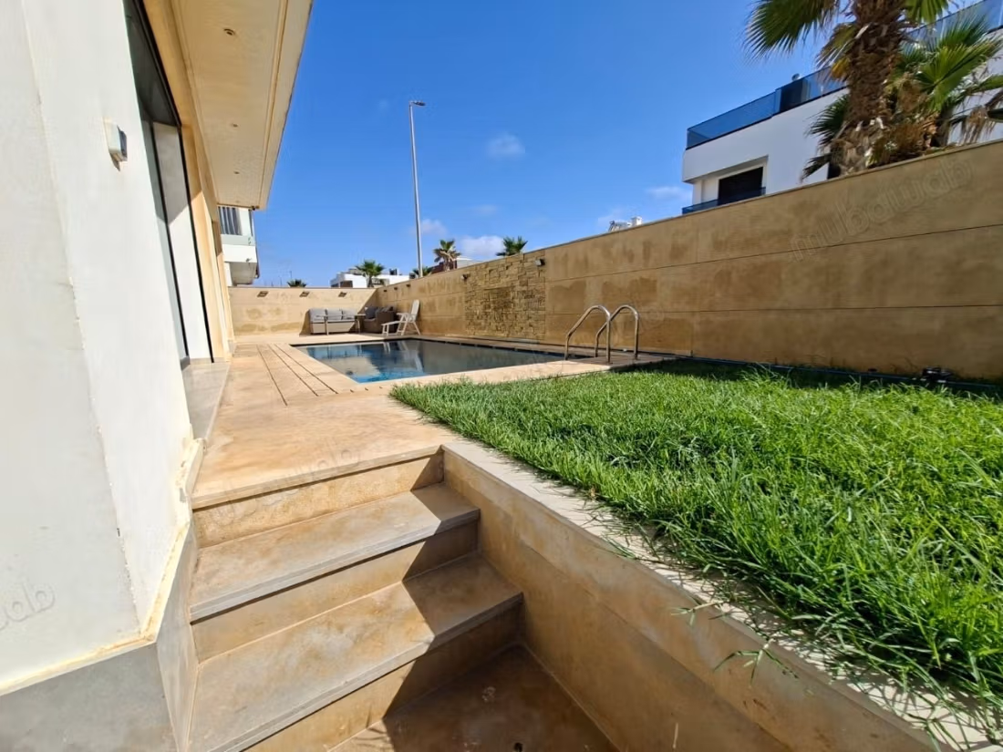 Villa lussuosa in affitto a Val d'Or. 4 camere confortevoli. Arredata