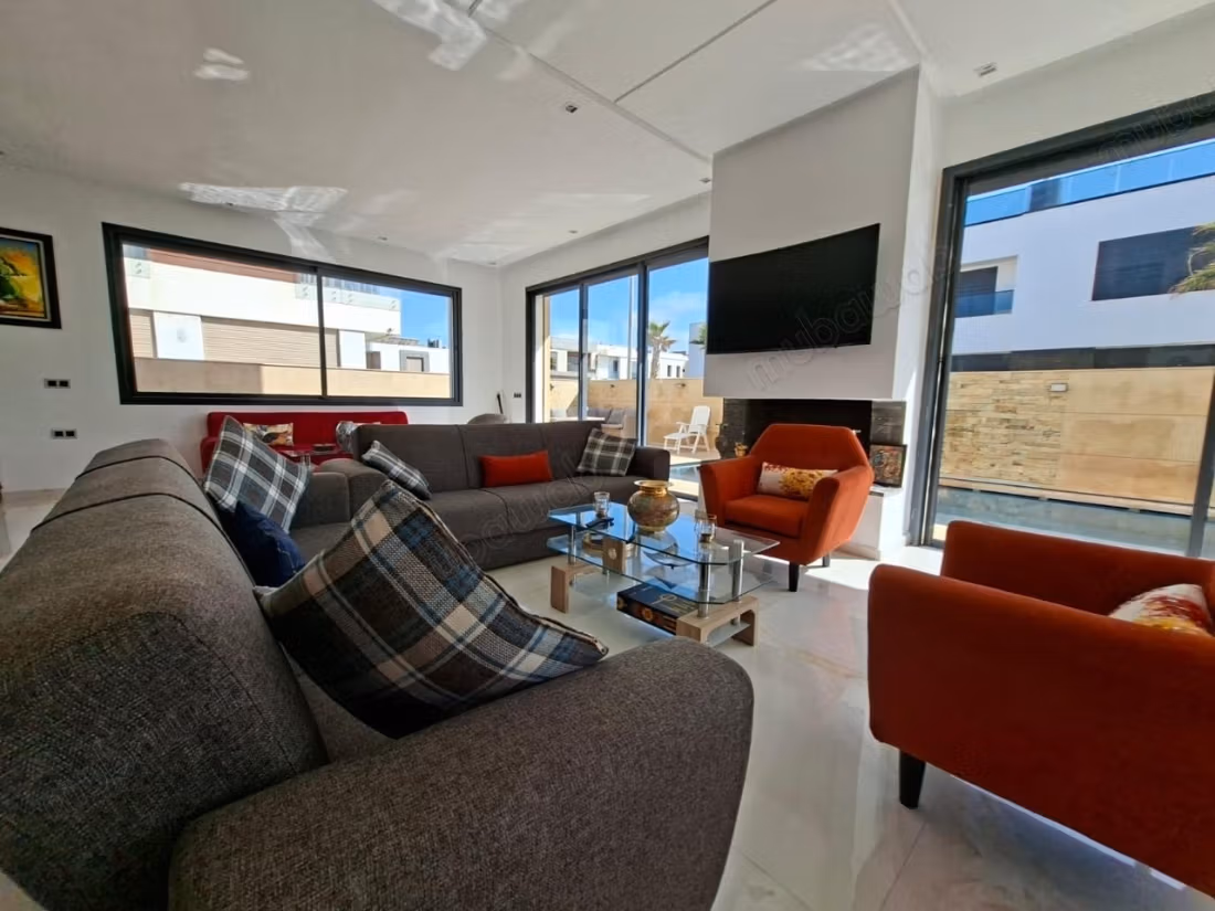 Villa lussuosa in affitto a Val d'Or. 4 camere confortevoli. Arredata