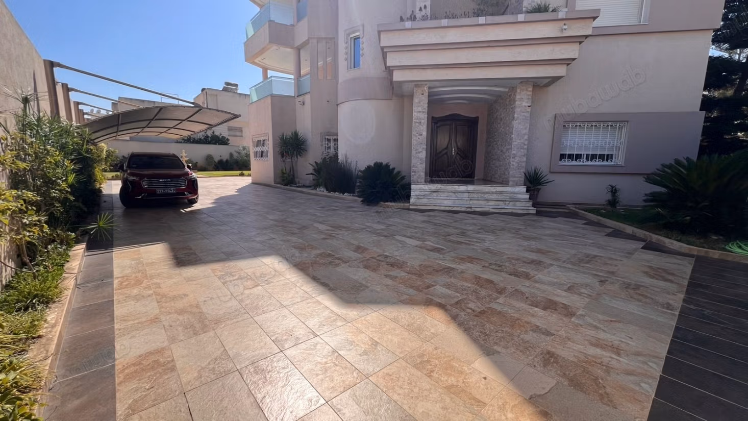 Prestigious Villa for Sale - Ezzahra Ville