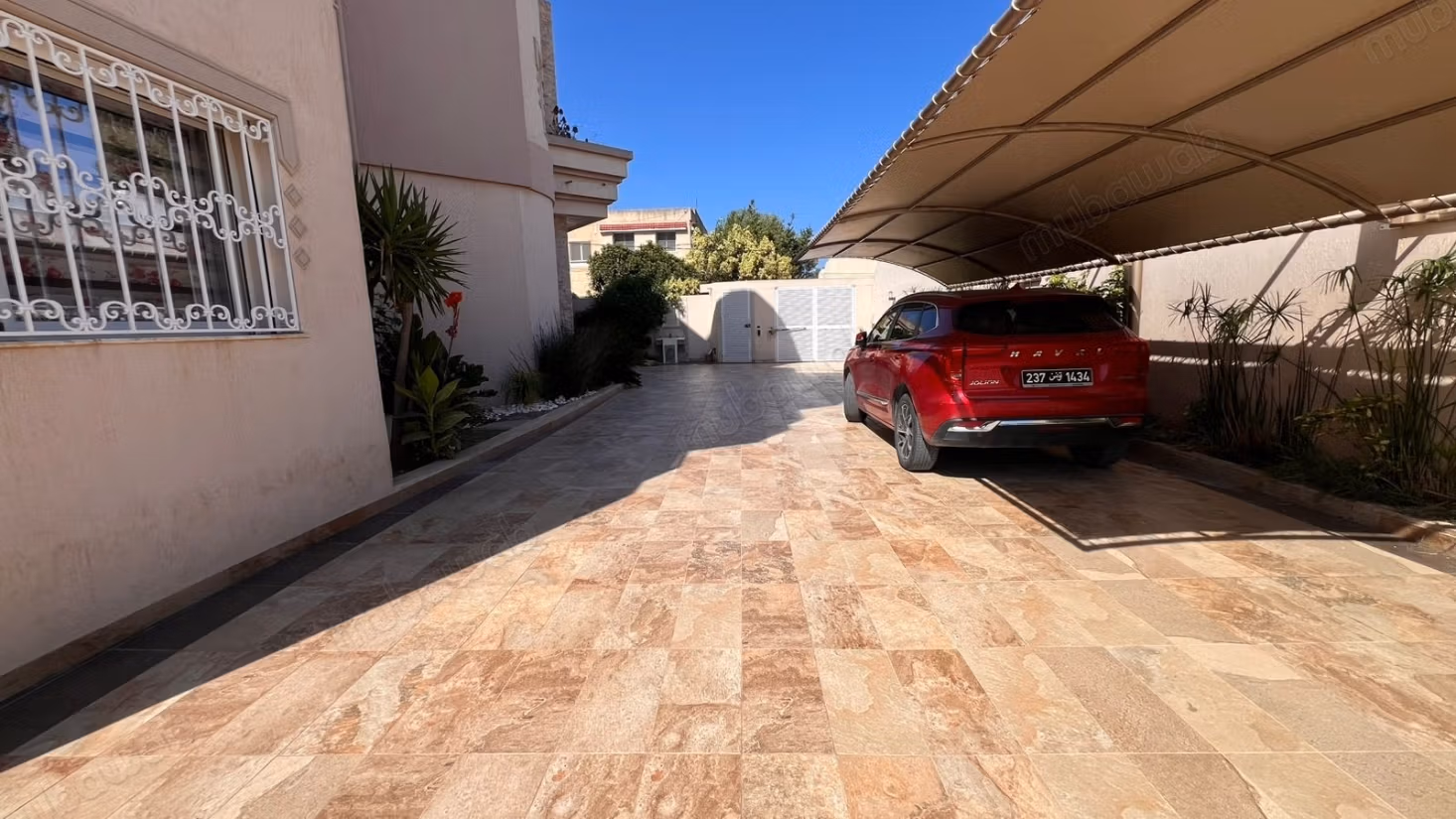 Prestigious Villa for Sale - Ezzahra Ville