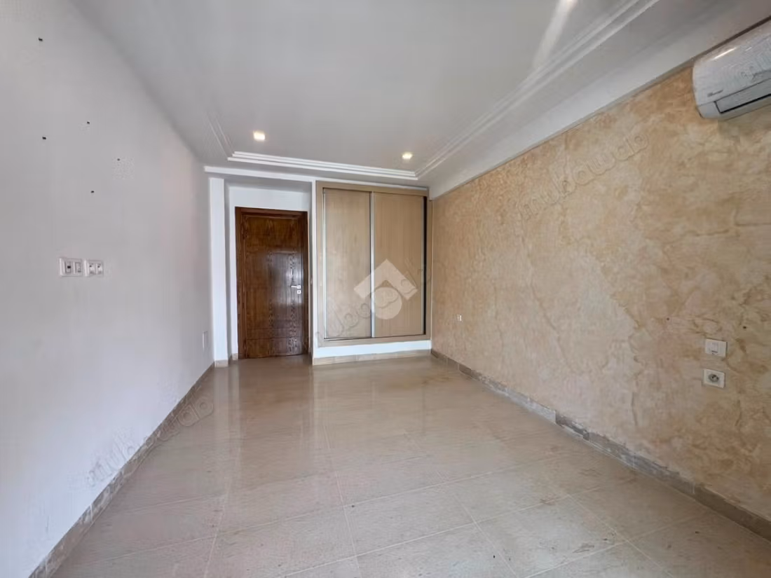 Appartement S1 à vendre à Jinen Ennasr