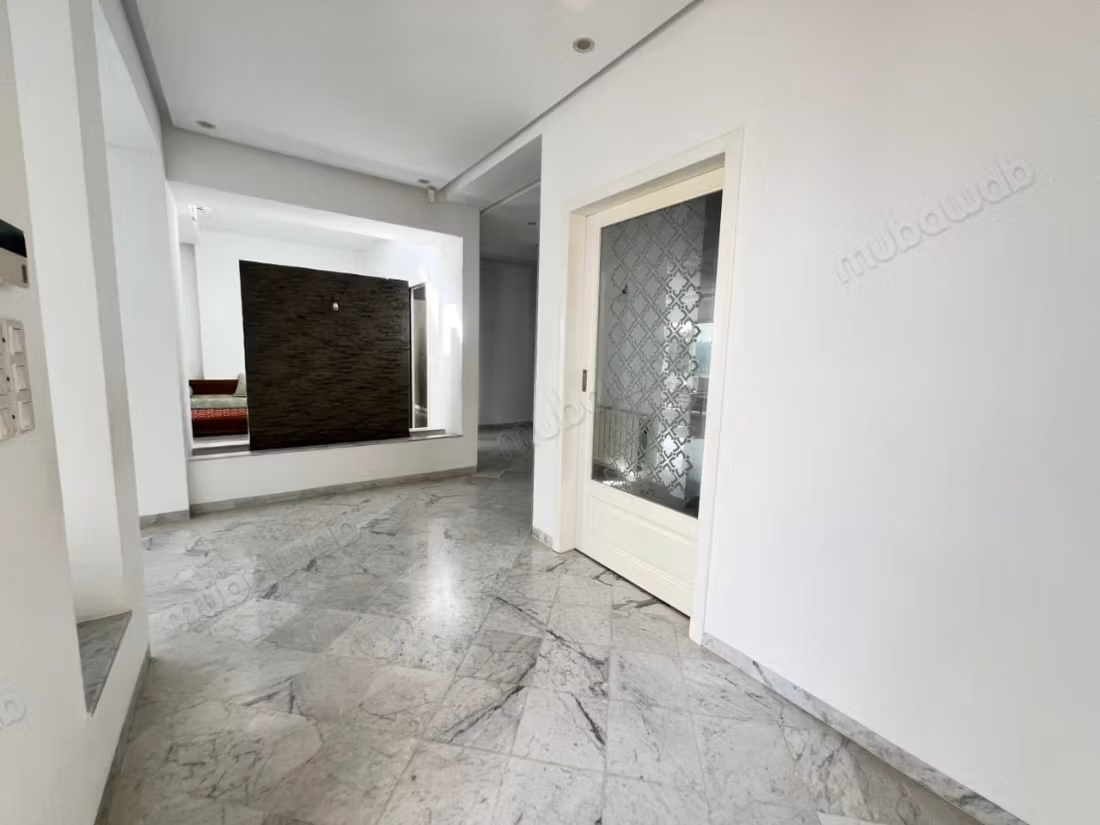 A louer: Etage de villa en S4 à Hammamet