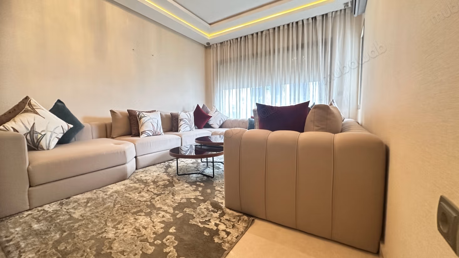 Mooi appartement te huur in Ferme Bretonne Hay Arraha. Oppervlakte 100 m². Gemeubileerd