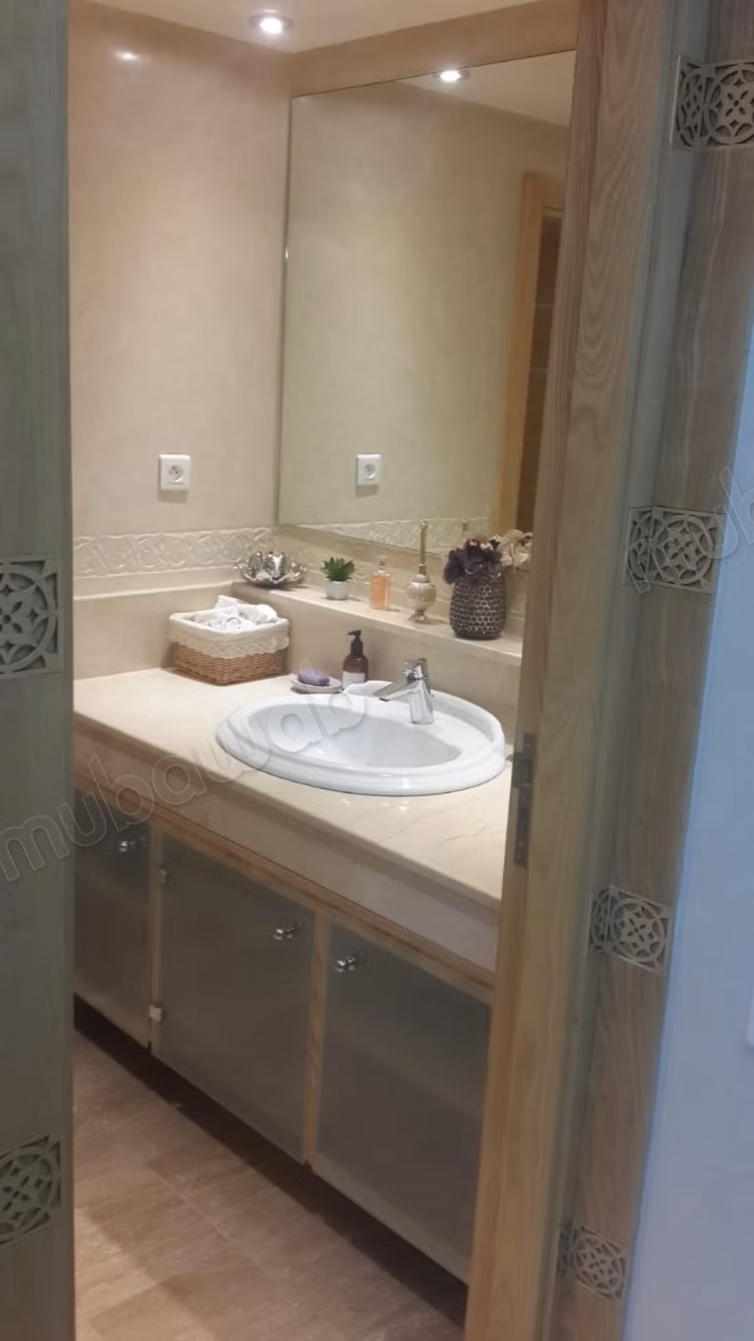 Appartement meublè à louer à Hay riad 
Rabat
