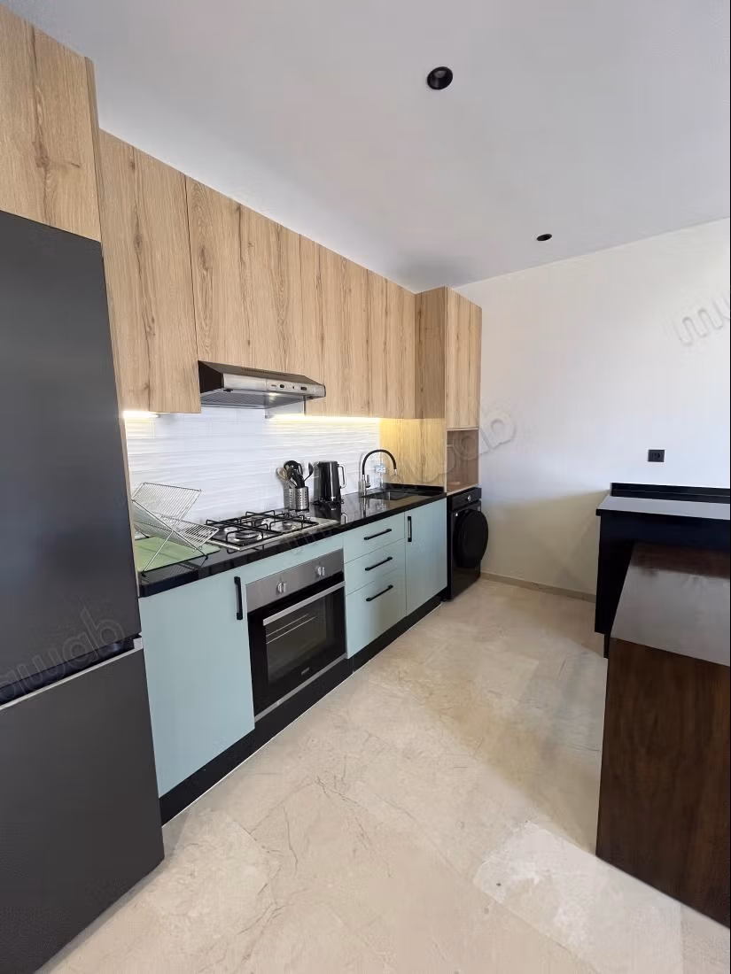 Brand new furnished studio for rent – Franceville