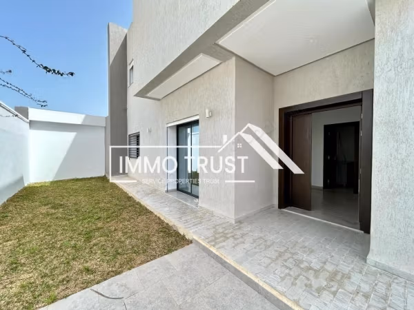 Villa S3 a schiera con giardino a La Soukra